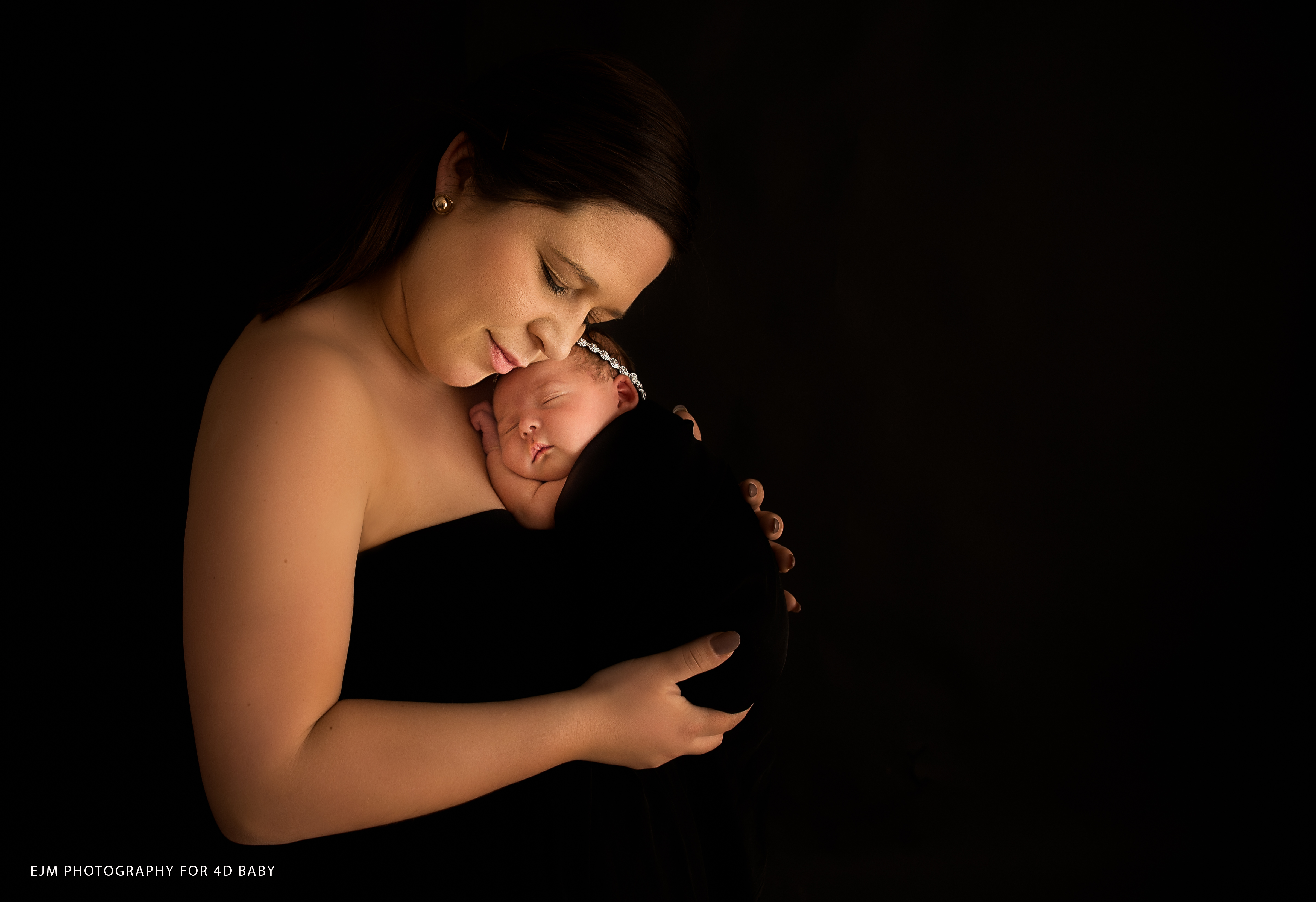 elegant mum and newborn baby photo