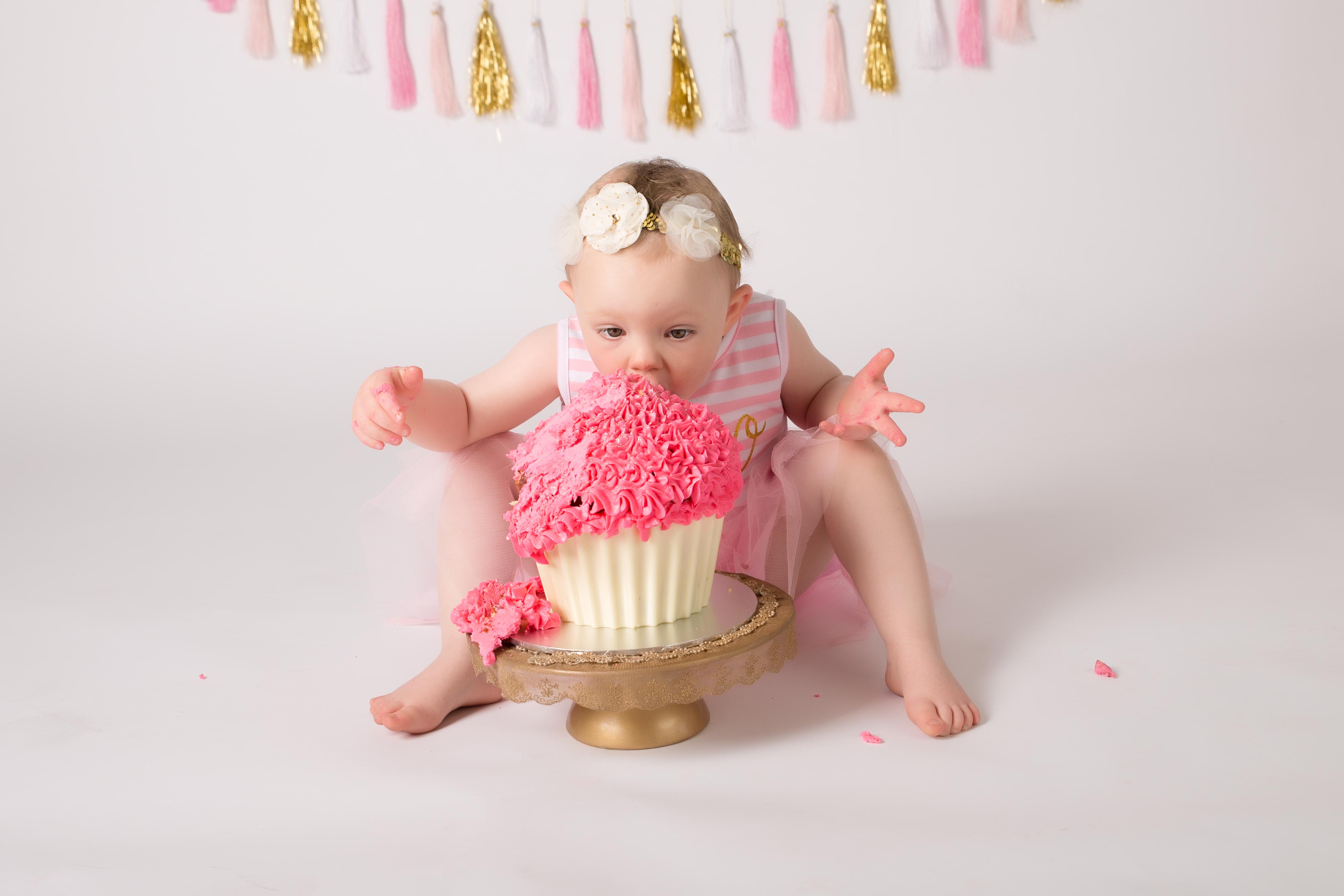 first birthday photoshoot