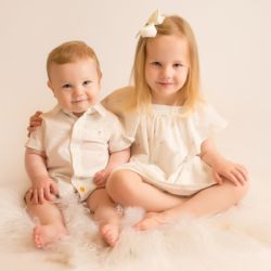 siblings posing for photography