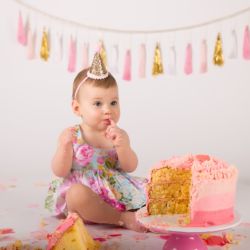 gorgeous girl turning one, cake smash photography